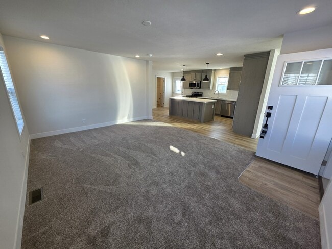 Photo - 175 N Michigan Ave