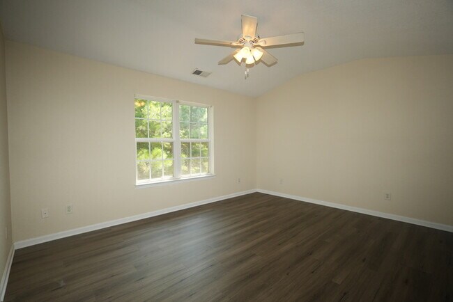 Photo - Freshly renovated 3BR 2.5 BA Home w/ Garage Parking Near Uptown Charlotte !