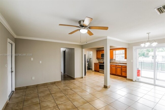 Photo - 240 N 69th Way