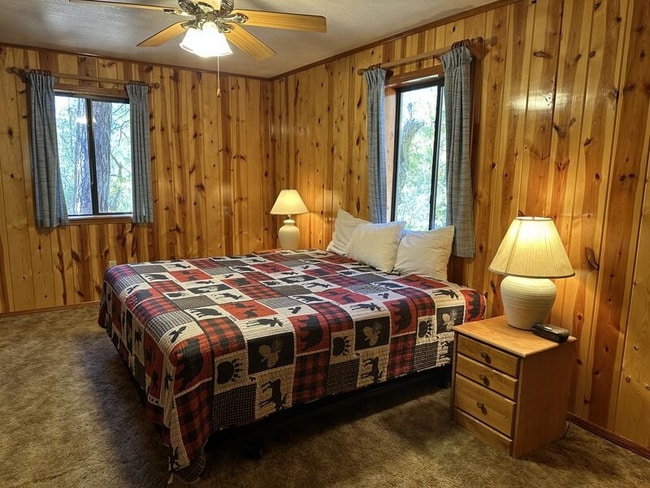 Photo - 237 E White Mountain Blvd