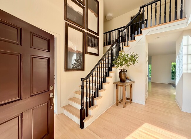 Photo - 900 Evergreen Cir