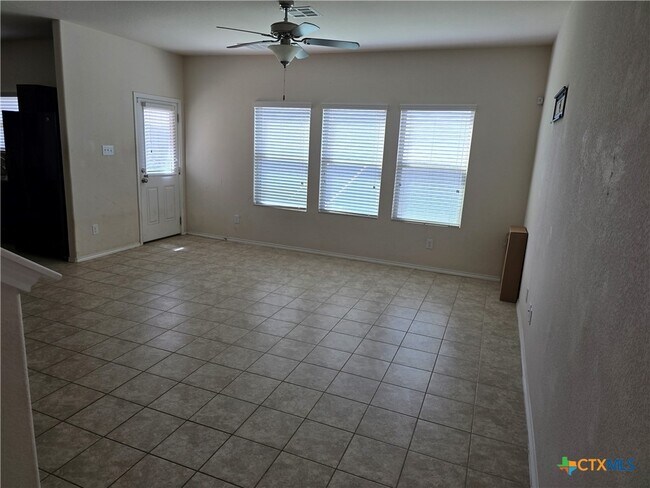 Photo - 260 Circle Wy