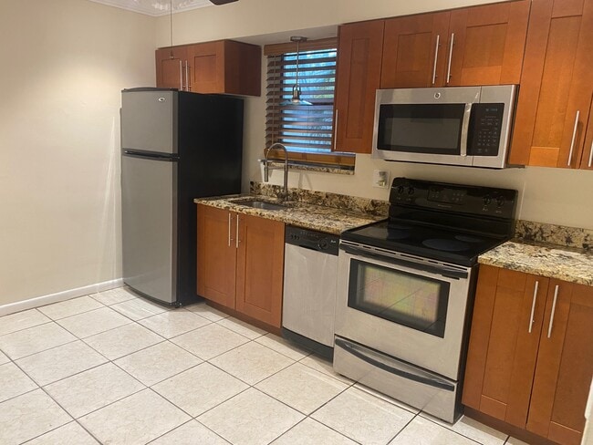 1871 SW 25th St Unit 1871