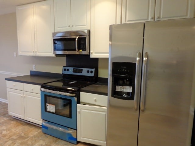 Photo - 1728 Victoria Way NW