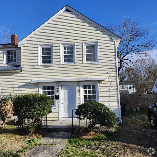 Building Photo - 72 Decatur St Unit Barney Rental