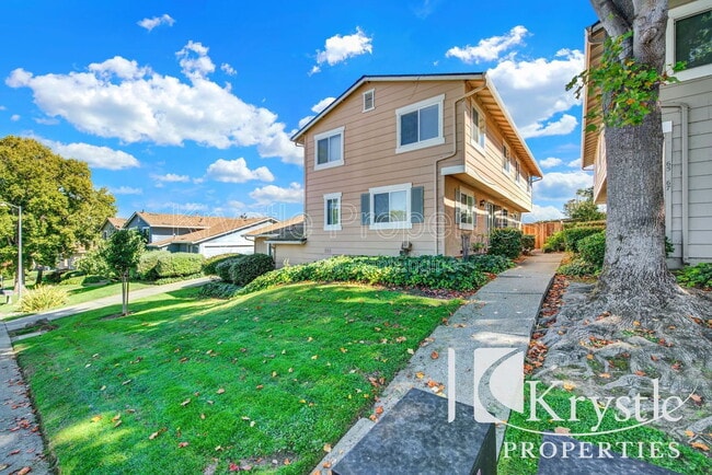 Photo - 63 Parrott St