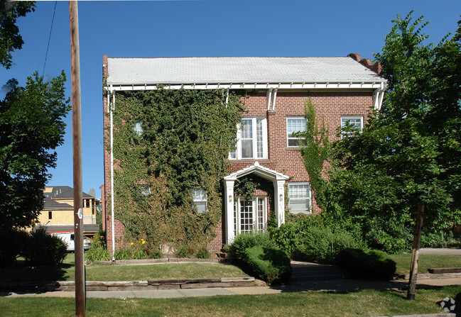 Building Photo - 1027 Washington Street Rental