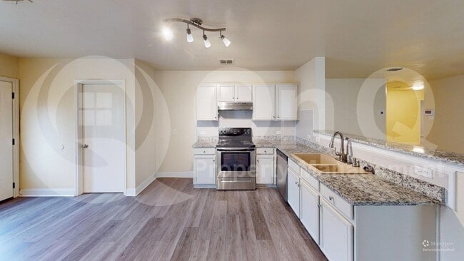 Building Photo - 4909 Parkview Hills Ln Rental