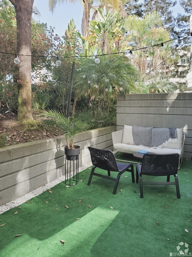 Building Photo - 300 3rd St Rental