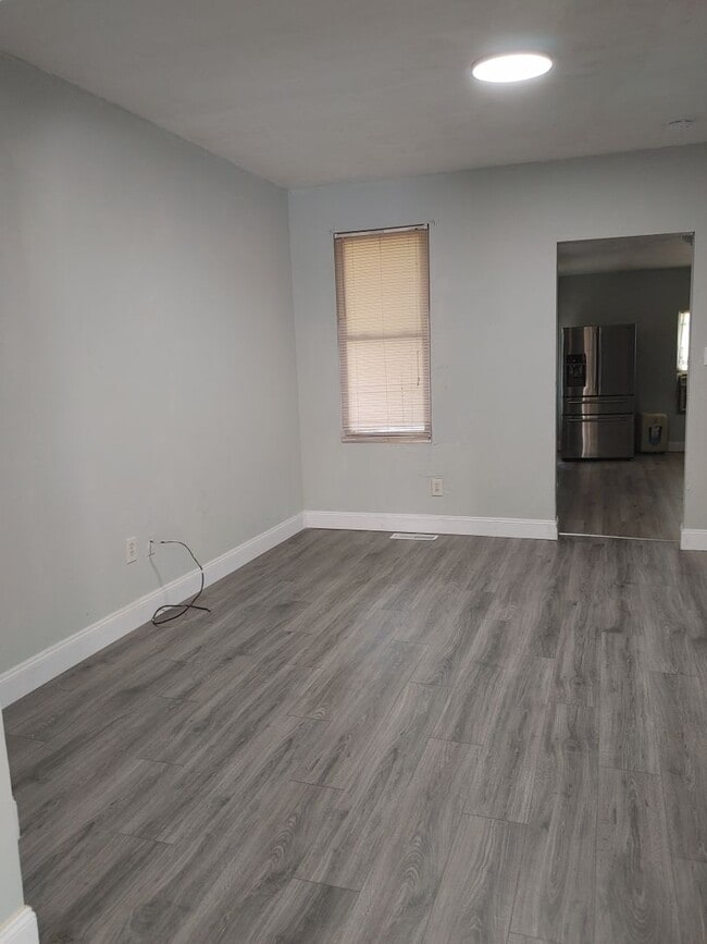 Photo - 34 N Franklin St