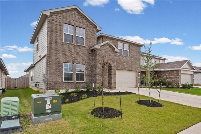 20221 Heinrich Ln