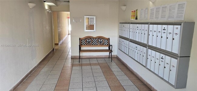 Photo - 4805 NW 7th St Unidad 20415