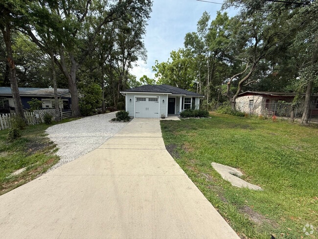 Building Photo - 4649 Suray Ave Rental