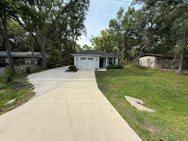 Photo - 4649 Suray Ave House
