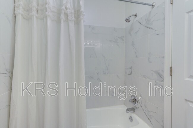 Photo - 4111 Richmond Hwy Unidad 4111