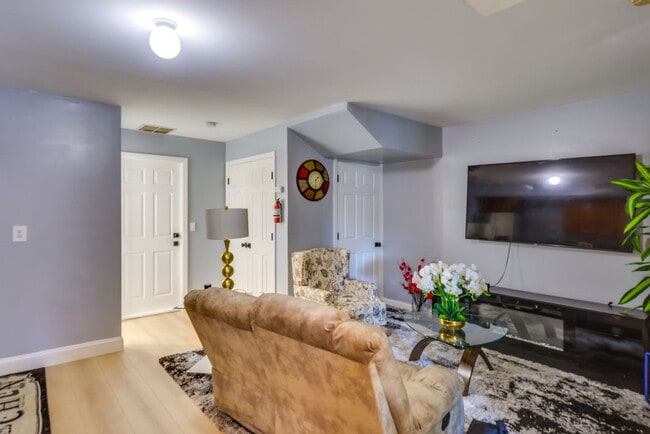 501 Clinton Ave Unit SI ID1592224P