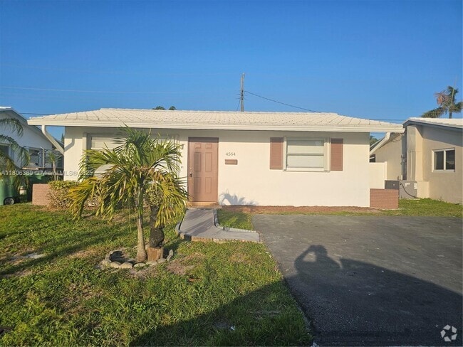 Building Photo - 4564 NW 16th Terrace Rental