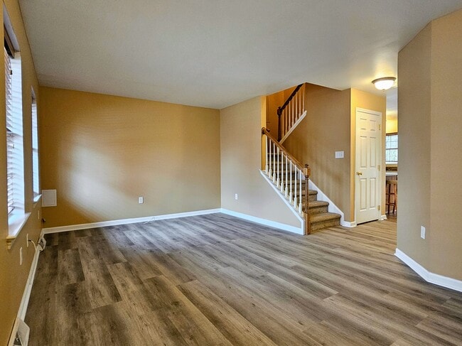 Photo - 562 Wood Duck Dr