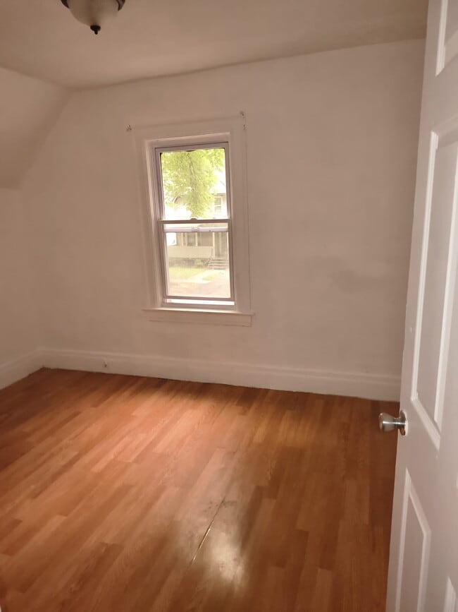 Photo - 433 Cottage St