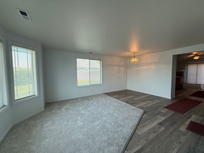 Photo - 4603 Messara Ln