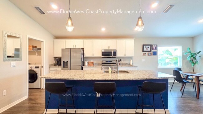 Photo - EXCEPTIONAL 3 BEDROOM/2 BATH HOME PLUS LARGE FENCED YARD! LONG TERM LEASE- UNFURNISHED!
