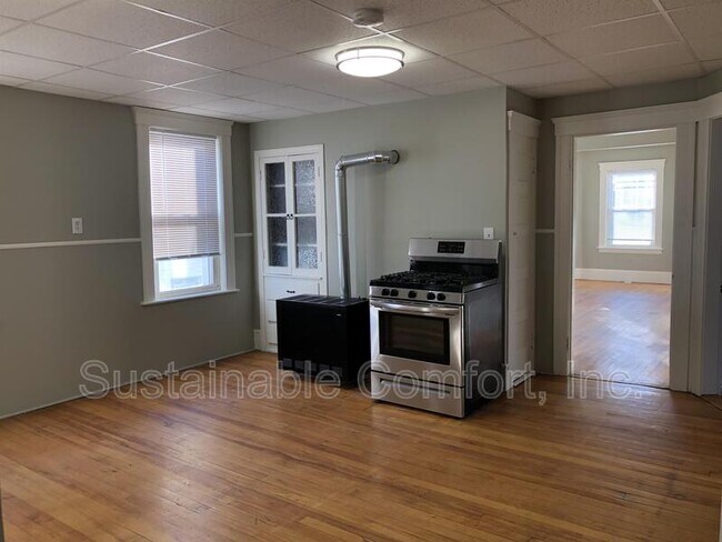 Photo - 18 Plantation St