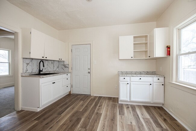 Photo - 3331 E 140th St Unit 3331 E140th 1