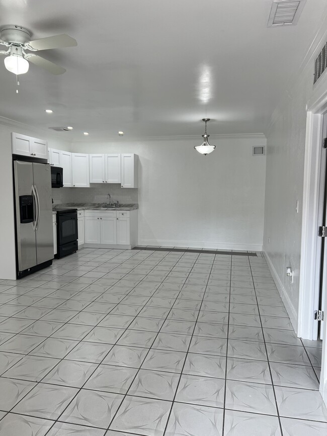 Kitchen - 649 W 14th St Unit 649 W 14th st Hialeah ,FL