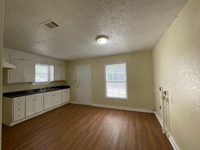 Photo - 2005 N 39th A St