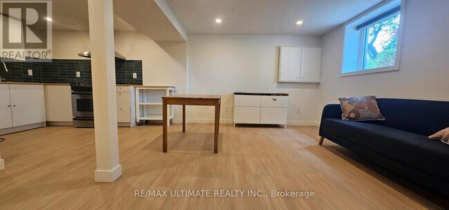 Photo - 539 Rustic Rd
