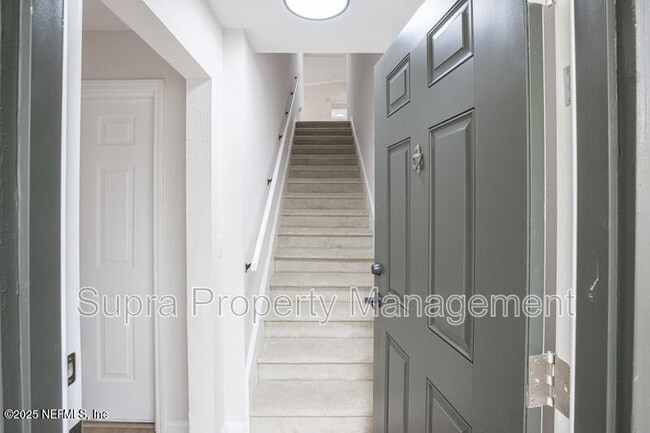 Photo - 10075 Gate Pkwy Unit 2605