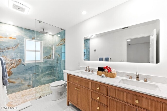 Building Photo - 690 100th Ave N