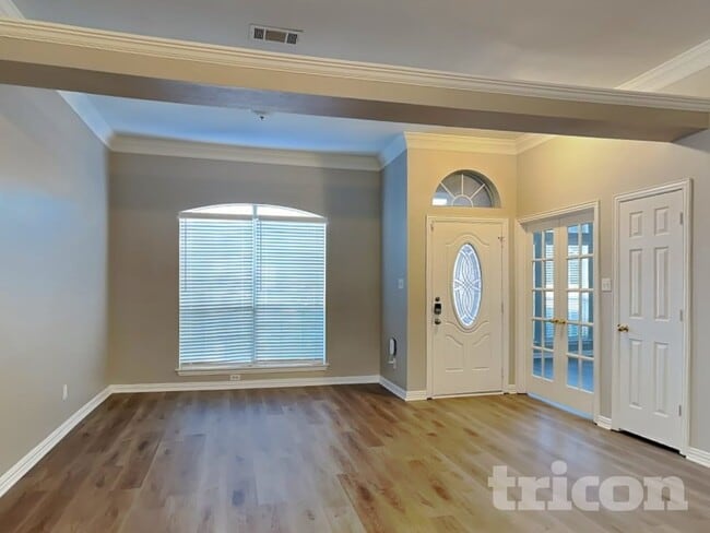 Photo - 709 W Park Dr