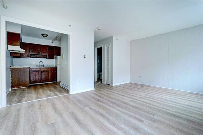 Photo - 400 Main St Unit A6