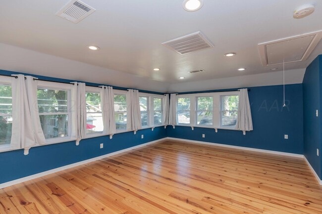 Photo - 1710 S Polk St