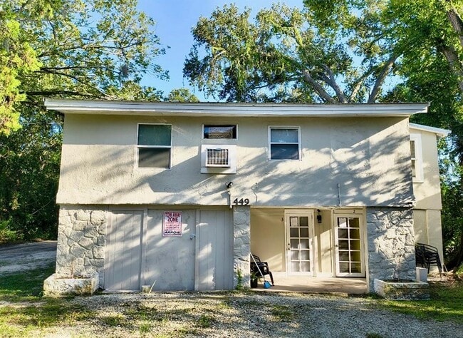 Building Photo - 321 S Adams St Unit 2