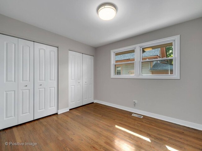 Photo - 515 N Marion St Unit 1