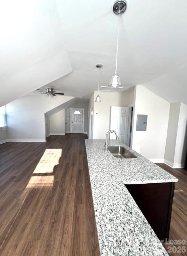 Photo - 711 S Jackson St Unit 203