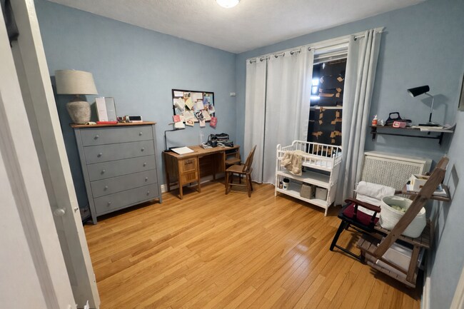 Photo - 18 Alton Pl Unit 4