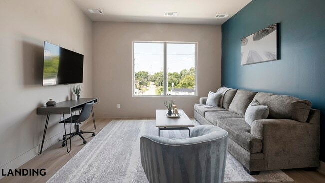 Photo - 1090 Haysboro Ave Unidad 204