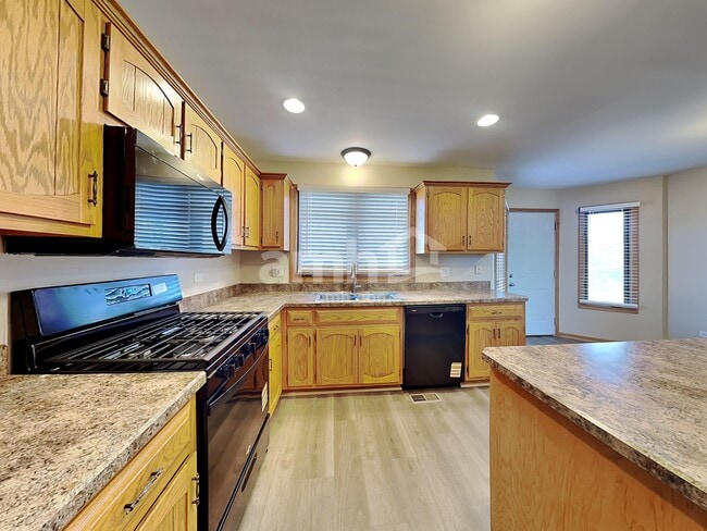 Photo - 24433 Independence Blvd