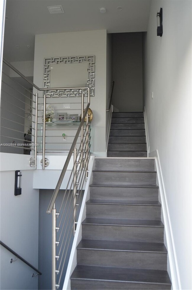 Photo - 10347 NW 64th Ln