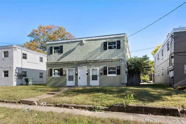 Photo - 925 N 20th St Unit D
