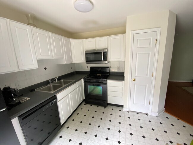 Photo - Room in Townhome on Barrymore St