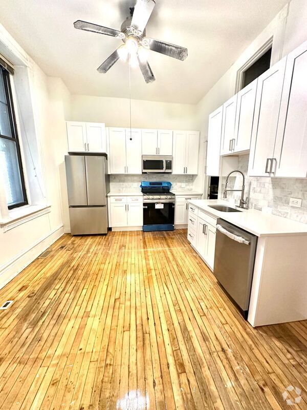 Building Photo - 1656 S Throop St Unit 1R Rental