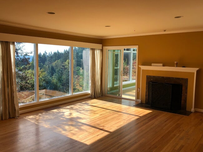 Photo - 1135 SW 57th Ave