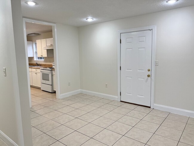 Photo - Central Crestview Location