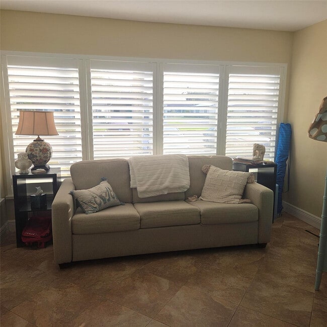 Photo - 5349 Lakefront Blvd