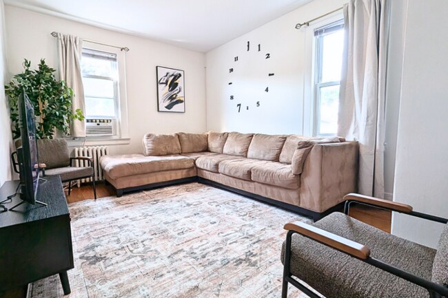 Photo - 108 Gotthart St