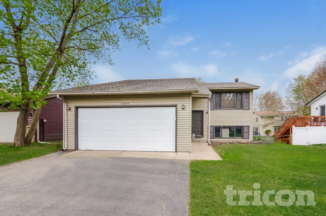 Building Photo - 13734 Glenhurst Ln